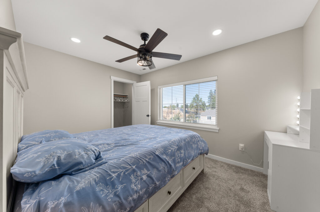 Aspenridge. Interior shot of bedroom.