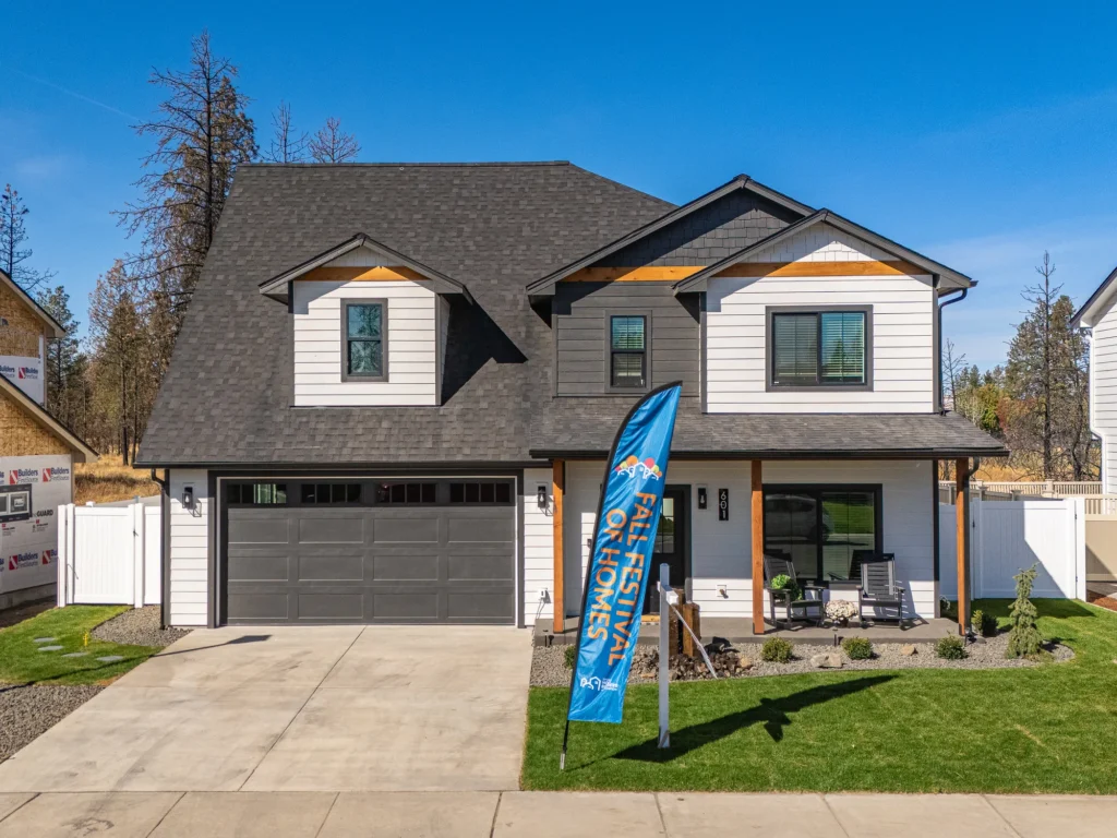 hug-construction-fire-rebuild-craftsman-home-completed-01 | Hug Construction