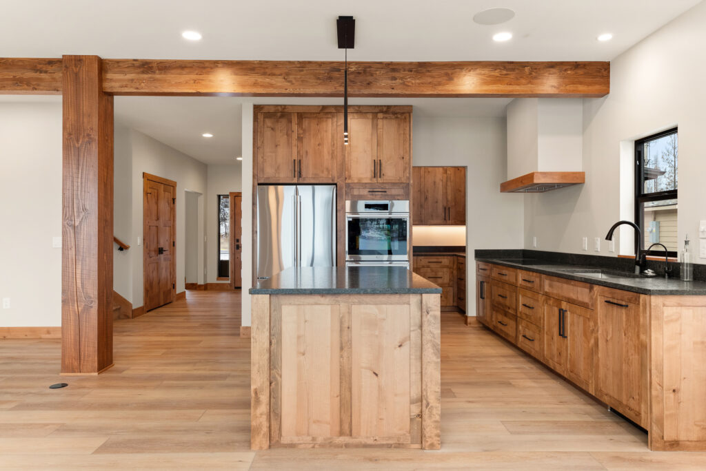 Interior photo of the kitchen appliances.