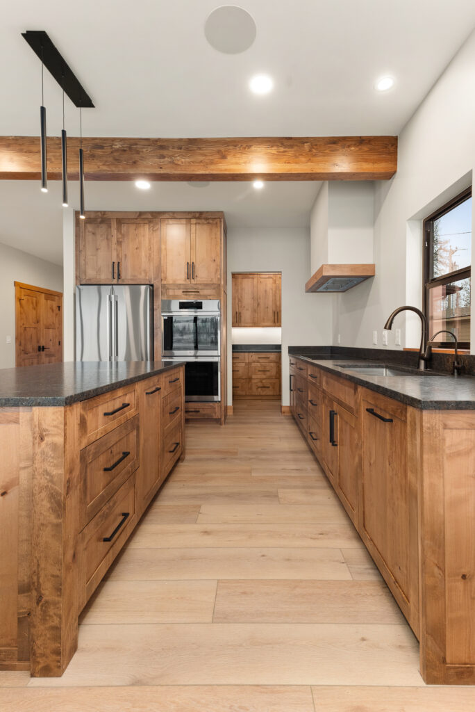 Interior photo of the kitchen appliances.