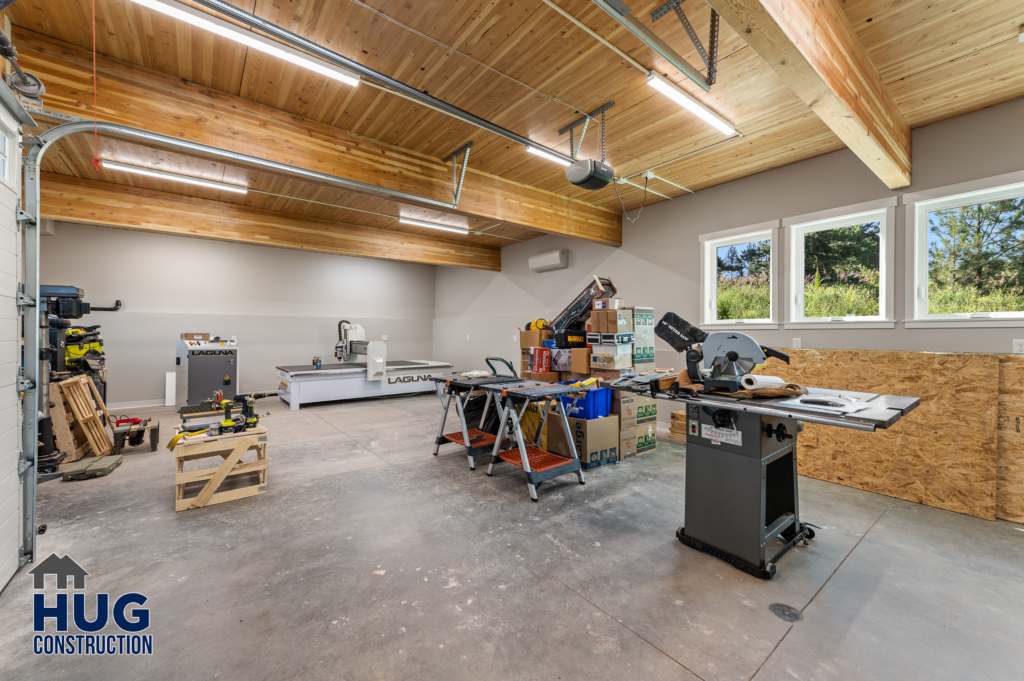 South Radio Lane. Image of the garage interior.